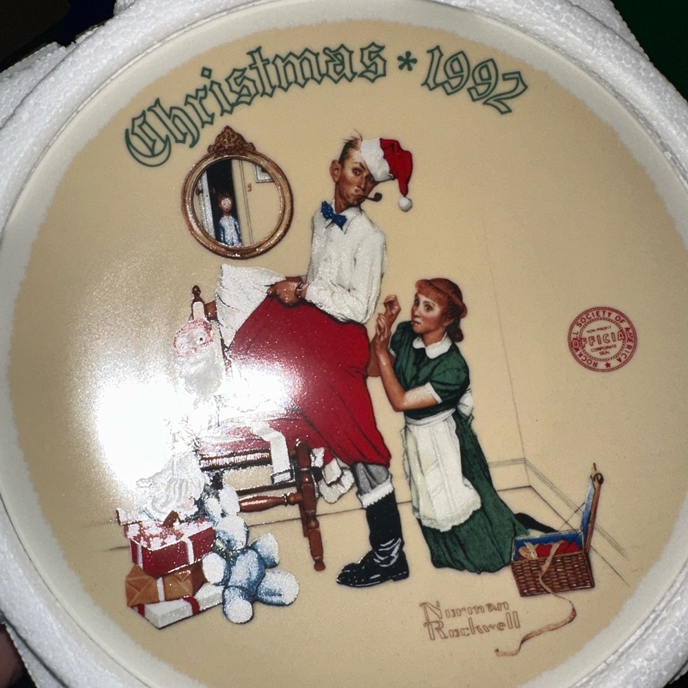 "The Christmas Surprise" by Norman Rockwell--Knowles China Collectors Plate 1992